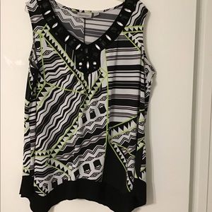 Avenue Top size 18/20 with defect